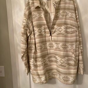 Bnwt Sonoma Beige Patterned Pullover Top